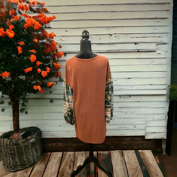 Entro Dress - Picture 2 of 6